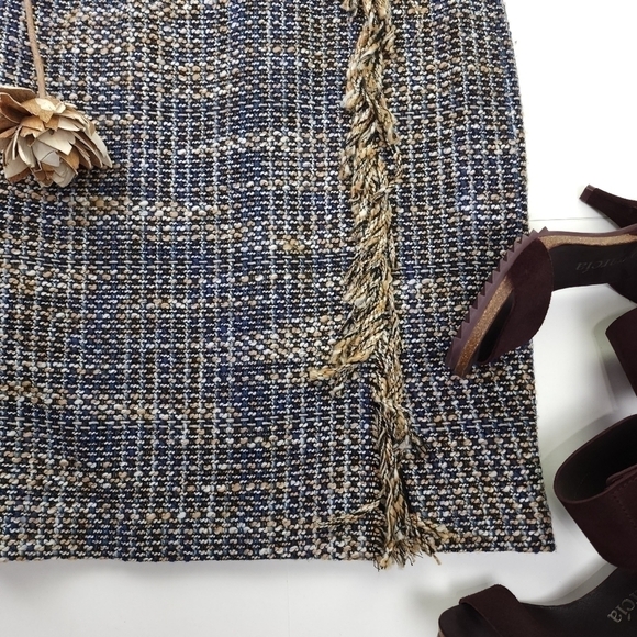 New Halogen Blue Tan Grey Tweed Tassled Skirt Sz 2 - Picture 11 of 11